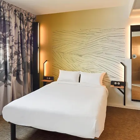 Hotell Paris 3 Etoiles